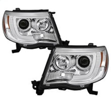 Cargar imagen en el visor de la galería, Spyder Toyota Tacoma 05-11 Projector Headlights - Light Bar DRL - Chrome PRO-YD-TT05V2-LB-C