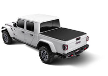 Charger l&#39;image dans la galerie, Truxedo 2020 Jeep Gladiator 5ft Sentry CT Bed Cover