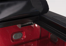 Charger l&#39;image dans la galerie, Truxedo 99-07 GMC Sierra &amp; Chevrolet Silverado 1500 Classic 6ft 6in Pro X15 Bed Cover