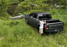 Cargar imagen en el visor de la galería, Truxedo 07-13 GMC Sierra &amp; Chevrolet Silverado 1500/2500/3500 6ft 6in Deuce Bed Cover