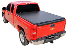 गैलरी व्यूवर में इमेज लोड करें, Truxedo 07-13 GMC Sierra &amp; Chevrolet Silverado 1500 5ft 8in TruXport Bed Cover