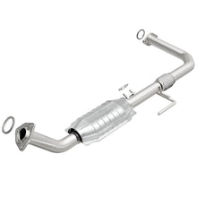 Carica l&#39;immagine nel visualizzatore di Gallery, MagnaFlow Conv DF 00-04 Toyota Tundra V8 4.7L Gas