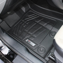 Carica l&#39;immagine nel visualizzatore di Gallery, Westin 2015-2018 Ford Mustang Wade Sure-Fit Floor Liners Front - Black