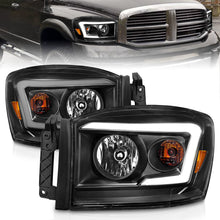 Laden Sie das Bild in den Galerie-Viewer, Anzo 06-09 Dodge RAM 1500/2500/3500 Headlights Black Housing/Clear Lens (w/ Light Bars)