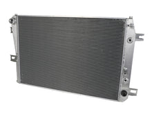 Carica l&#39;immagine nel visualizzatore di Gallery, aFe BladeRunner Street Series Tube &amp; Fin Aluminum Radiator 06-10 GM Diesel Trucks 6.6L V8