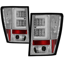 Carica l&#39;immagine nel visualizzatore di Gallery, Spyder Jeep Grand Cherokee 05-06 Version 2 Light Bar LED Tail Lights - Chrome