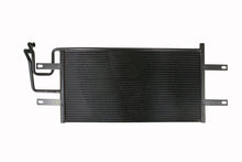 Carica l&#39;immagine nel visualizzatore di Gallery, CSF 07-09 Dodge Ram 2500 6.7L Transmission Oil Cooler