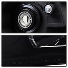 Charger l&#39;image dans la galerie, Xtune Chevy Silverado 07-13 Crystal Headlights Black Smoked HD-JH-CS07-AM-BSM