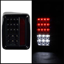 गैलरी व्यूवर में इमेज लोड करें, Spyder Jeep Wrangler 07-15 LED Tail Lights Black ALT-YD-JWA07-LED-BK