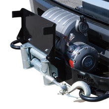 Laden Sie das Bild in den Galerie-Viewer, Westin MAX Winch Tray License Plate Bracket - Black