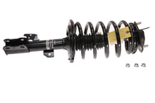 Laden Sie das Bild in den Galerie-Viewer, KYB Shocks &amp; Struts Strut Plus Front Left Toyota Sienna 2007-2010 (FWD w/ 7 passenger)