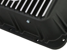 Charger l&#39;image dans la galerie, aFe Power Cover Trans Pan Machined Trans Pan GM Diesel Trucks 01-12 V8-6.6L Machined