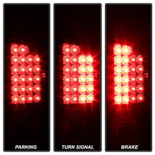 Carica l&#39;immagine nel visualizzatore di Gallery, Xtune Dodge Ram 02-06 1500 / Ram 2500/3500 03-06 LED Tail Light Red Clear ALT-JH-DR02-LED-RC